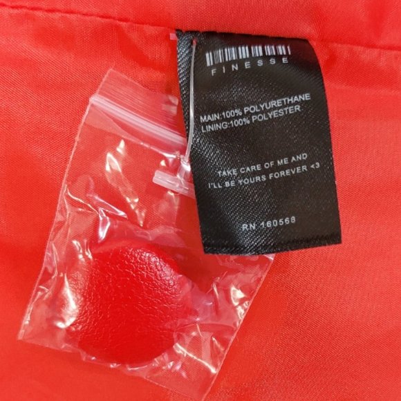 💥SHOWSTOPPER💥Leather Coat with Oversized Fur Collar in Shiny Scarlet Red - Picture 14 of 16